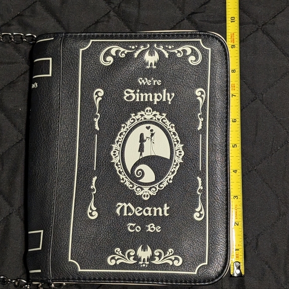 NWOT Disney's x Bioworld Nightmare before Christmas story book purse - Picture 3 of 12